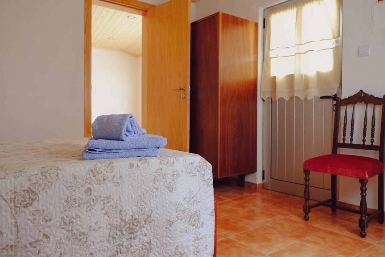 Casinha Da Eira Appartement Góis Buitenkant foto
