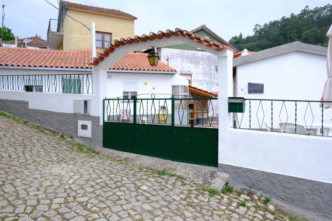 Casinha Da Eira Appartement Góis Buitenkant foto